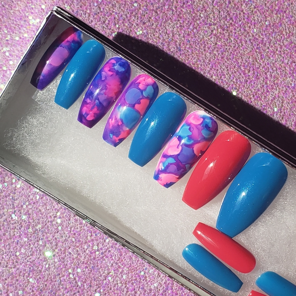 Candy Rain reusable gel press on nails